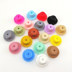 Perles en silicone sans BPA exclusives, breloques pour stylos, perles pour sucettes de bébé, breloques pour pinceaux de maquillage - Product Image 1