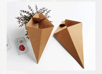 Cône en papier pour frites jetable, écologique, recyclable, à paroi simple, personnalisé, pour la restauration rapide à emporter, avec plateau à sauce