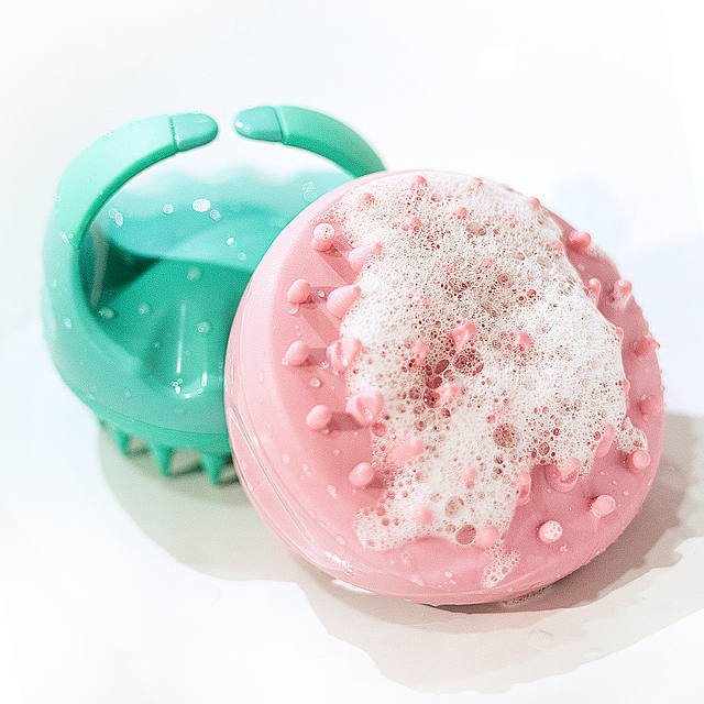 Manufacturer Wholesale Blue Green pink Grooming Tool Pet Cat Dog Bath Brush