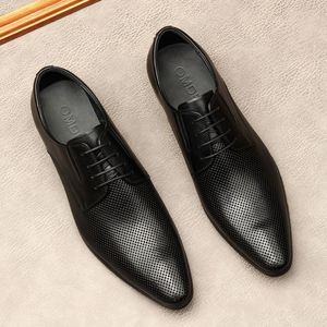 Zapatos de Negocios Modernos para Hombre, Diseño Nuevo, con Cordones, Punta en Pico, Aumentan la Estatura, Impermeables y Transpirables - Product Image 5