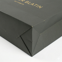Sacs cadeaux en papier blanc de luxe en gros avec poignées en corde de coton, couleurs et tailles personnalisables, impression dorée pour boutique