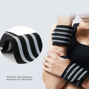 1 paire de haltères pour entraînement de musculation avec sangles épaissies, équipement de protection pour sports et fitness en plein air - Product Image 5