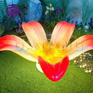 Lampes LED en forme de fleur en résine et fibre de verre, charmantes, pour décorations de mariage, paysages de fêtes et jardins. - Product Image 2