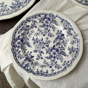 British Country-Style Ceramic Pastry and Pasta Plate Dish Blue <b>Small</b> Flower Design with Stand for Parties - Product Image 5