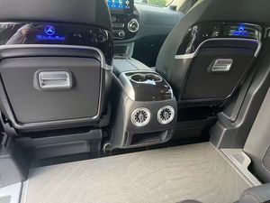 <span class=keywords><strong>โต</strong></span>๊ะพับติดเบาะหลังสำหรับตกแต่งภายในรถยนต์หรู Mercedes Benz Vito W447 V-Class พร้อมที่ชาร์จไร้สาย - Product Image 5