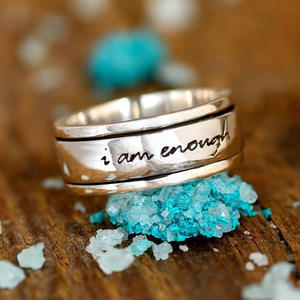 Anillo de Acero Inoxidable T0941, Estilo Rústico, Grabado 'I Am Enough', Unisex, Joyería para Regalo - Product Image 1