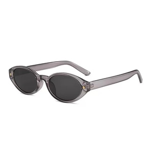 Occhiali da sole da donna 2026 nuovi stile europeo americano retrò ovali a <span class=keywords><strong>occhi</strong></span> di gatto UV400, montatura completa di alta gamma per lo street style - Product Image 4