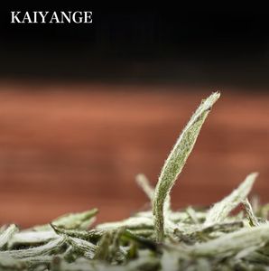 KAIYANGE ORGÁNICO Bai Hao Yin Zhen Té Blanco Imperial Aguja plateada de alta calidad Té chino de primavera hecho a mano Té saludable a granel - Product Image 3