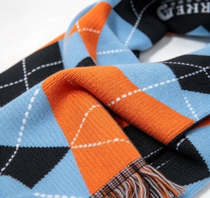 Écharpe chaude d'hiver à motif losanges et carreaux, avec pompons, logo personnalisé, douce, pour femmes et hommes, usage quotidien, cadeau de fête - Product Image 3