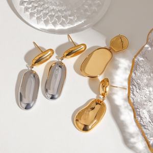 Boucles d'oreilles rondes en acier inoxydable bicolores, style européen et américain, tendance, boucles d'oreilles rondes lisses de niche, style européen et américain - Product Image 3