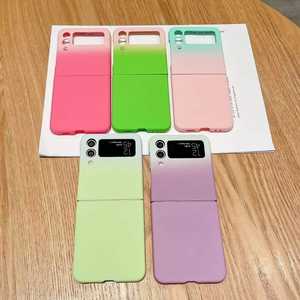 Luxe coloré dégradé couleur pliant caméra Protection glaçage peau mat TPU couverture de téléphone portable pour Samsung Galaxy <span class=keywords><strong>Zflip</strong></span> 3/<span class=keywords><strong>4</strong></span>/5 - Product Image 1