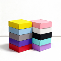 Boîte cadeau carrée 15x15x5cm, forme cube parfaite, boîte d'expédition en carton ondulé, logo personnalisé en stock