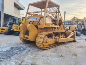 Bulldozer sur chenilles CAT D7G d'occasion, 20,6 tonnes, faible nombre d'heures, prêt à l'exportation, pour la construction routière (modèles D6G, D7H, D7R) - À vendre - Product Image 4