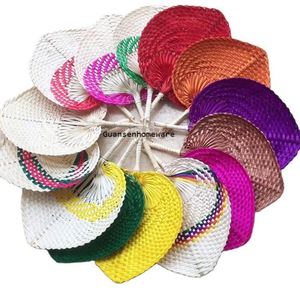 Abanico de Mano Hecho a Mano con Estilo de Flor de Hierba Marina de Bambú, Ecológico, para Decoración del Hogar, Regalo Empresarial - Product Image 1