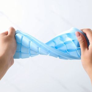 Bandeja de hielo de silicona de grado alimenticio, molde creativo para hacer hielo con tapa, congelación rápida, fácil desmolde, caja de cubitos de hielo para refrigerador - Product Image 4
