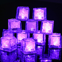 Cubetti di Ghiaccio Illuminati a LED Adatti per Feste di Compleanno, Decorazioni per Bar, Creazione di Atmosfera per Matrimoni e Altre Occasioni
