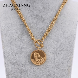 Colliers superposés pour femmes, collier ras du cou en acier inoxydable plaqué or 18 carats, pendentif personnalisé, bijoux sur mesure - Product Image 4