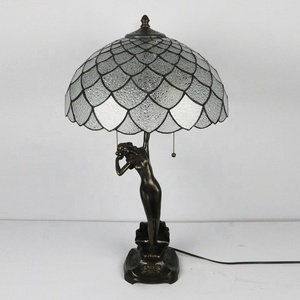 Lámpara de Escritorio Tiffany LongHuiJing de 16 Pulgadas con Cadena, Pantalla de Vidrio Transparente con Diseño Femenino y Base de Cobre para Decoración de Hotel - Product Image 4