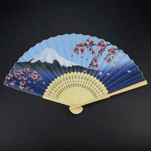 Éventail japonais personnalisé BSBH pour femmes, décoré d'un ange traditionnel sculpté, idéal pour les fêtes ou les mariages, souvenir cadeau - Product Image 3