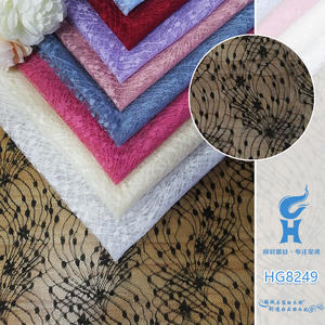 Tissu en dentelle léger et élégant en voile suisse extensible blanc ivoire pour voile de mariée et vêtements féminins - Product Image 3