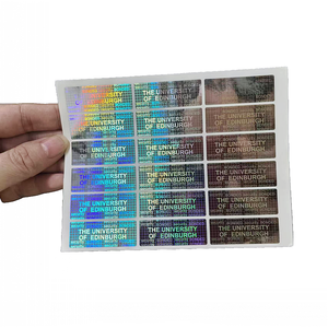 Autocollant holographique 3D anti-contrefaçon personnalisé, étiquette de sécurité inviolable avec code QR variable et impression de numéro de série - Product Image 1