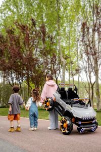 Voiture jouet électrique pour enfants avec batterie MP3 à double entraînement unisexe Jouet en plastique avec roue électrique à double design - Product Image 5