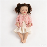 Poupée réaliste en vinyle de 22 pouces, avec des cheveux bouclés et une double queue de cheval, et un pyjama rose, cadeau de fête d'anniversaire pour les petites filles