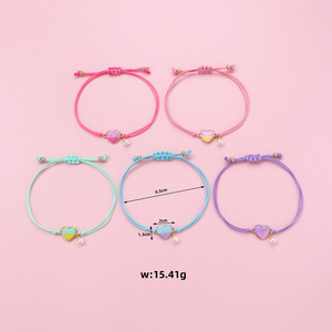 Ensemble de <span class=keywords><strong>bracelets</strong></span> colorés tissés à la main - 5 <span class=keywords><strong>bracelets</strong></span> d'amitié tressés réglables, cœur en émail, collection de <span class=keywords><strong>bracelets</strong></span> assortis pour <span class=keywords><strong>meilleurs</strong></span> amis - Product Image 4