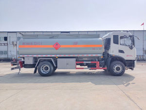 Camion-citerne de transport de diesel avec remorque aux normes européennes - Product Image 2