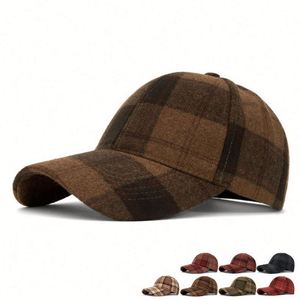 Gorra de Béisbol a Cuadros Unisex Otoño-Invierno 2025, Estilo Británico Informal, Deportiva, Cálida, Retro, para Uso Diario y al Aire Libre - Product Image 1