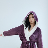 Peignoir court à capuche en velours pour femme