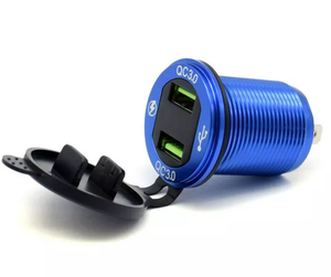Alloggiamento di alluminio Dual USB Presa di Carica Rapida QC3.0 Caricabatteria Da Auto - Product Image 5
