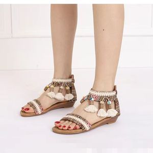 Sandales compensées confortables d'été pour femme, style bohème, à talon bas, ornées de strass et de perles, à bout ouvert, avec bride cheville et talon compensé - Product Image 2