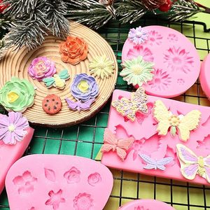 Moldes de Silicona Ecológicos Personalizados <span class=keywords><strong>con</strong></span> Forma de <span class=keywords><strong>Flores</strong></span> <span class=keywords><strong>y</strong></span> <span class=keywords><strong>Mariposas</strong></span> para Dulces, Chocolate, Fondant, Arcilla Polimérica, Jabón, Proyectos de Repostería <span class=keywords><strong>y</strong></span> Pasteles - Product Image 3