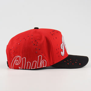 <span class=keywords><strong>Gorra</strong></span> de béisbol con forro de satén personalizada al por mayor de fábrica, gorras personalizadas de moda deportivas con patrón <span class=keywords><strong>bordado</strong></span> <span class=keywords><strong>3D</strong></span> de diamantes de imitación de alta calidad - Product Image 3