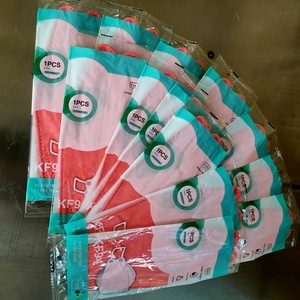 Masque Zhengxin Jiujiu Kf94 à 3 couches jetables pour adultes, protection 3D contre la poussière et les gaz nocifs, prévention des épidémies - Product Image 3