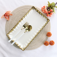 Assiettes et bols en porcelaine blanche de luxe avec bord doré, ensembles de vaisselle en céramique pour mariages