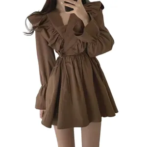 도매 2023 이른 가을 새로운 한국 세련된 프랑스 우아한 드레스 V-넥 스트랩 허리 슬림 긴 소매 주름 여성 드레스