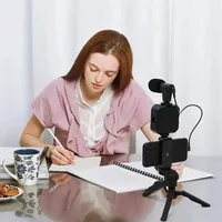 Kit de vlogging pour smartphone avec trépied, support de téléphone, mini microphone, lumière LED de remplissage, kit de démarrage pour TikTok, diffusion en direct, vidéo YouTube