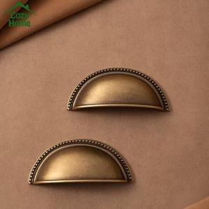 High Quality <strong>Cabinet</strong> <strong>Handles</strong> Modern Polka Dots <strong>Shell</strong> Shape Vintage Antique Brass <strong>Cabinet</strong> <strong>Handles</strong> Wardrobe <strong>Drawers</strong> Door <strong>Knobs</strong> - Product Image 3