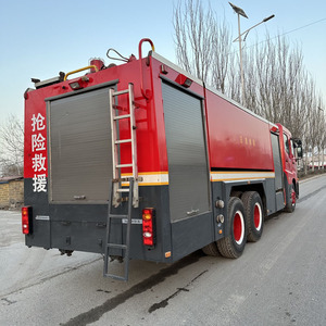 Camion de pompiers d'<span class=keywords><strong>occasion</strong></span> Nissan UD 6x4 Euro 5 à transmission automatique avec réservoir d'eau de 12 m3 et réservoir de mousse de 3 m3 Pompe à incendie Luxemburg CB12/60-TB - Product Image 3