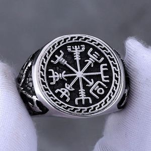 Bague en acier inoxydable couleur or avec boussole viking et runes, style hip-hop Europe et Amérique, accessoires de mode pour hommes - Product Image 4