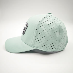 หมวกแก๊ป 6 แผง ปักโลโก้ PVC แบบกำหนดเอง หมวก Snapback แบบมีรูระบายอากาศ กันน้ำ สีเขียว ปีกแบน หมวกเบสบอล หมวกกอล์ฟประสิทธิภาพสูง - Product Image 4