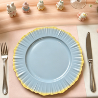 Vente en gros Assiettes de présentation bleues en PP non toxiques de 13 pouces avec motif personnalisé pour décorations de table de baby shower et de mariage