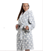 Vente en gros de peignoir de luxe en polaire super douce à pois miel vêtements de nuit en polaire épaisse pour adultes robe de chambre personnalisée en polyester