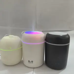 2018 Inovasi Mini 100Ml Fea Home Anak Difuser Bola Lampu Air Elektrik Minyak Esensial Humidifier Aroma Diffuser