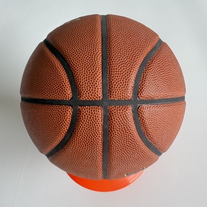 Pallone da <span class=keywords><strong>basket</strong></span> taglia 6 in PU, comodo al tatto, per giocatrici, allenamento indoor e outdoor, logo personalizzato OEM - Product Image 5