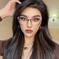 Lunettes anti-lumière bleue à monture métallique ultra-légère pour adultes, femmes, style œil-de-chat punk, monture intégrale à motif géométrique, pour toutes les formes de visage