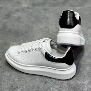 Chaussures de sport de luxe pour hommes et femmes, rayées, respirantes, avec amorti, à lacets, de haute qualité, chaussures de marche d'été - Product Image 5