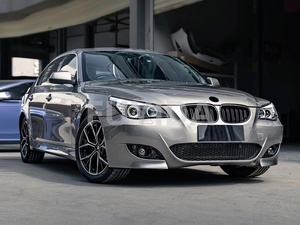 Kit de Carrocería para BMW Serie 5 E60 04-10, Actualización a Estilo M Power M5 con Parachoques Delantero y Trasero, Faros de Alta Calidad - Product Image 4